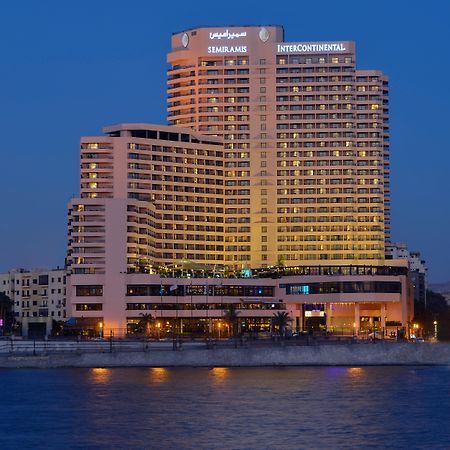 Hotel Intercontinental Cairo Semiramis By Ihg Exterior foto The Nile City Towers