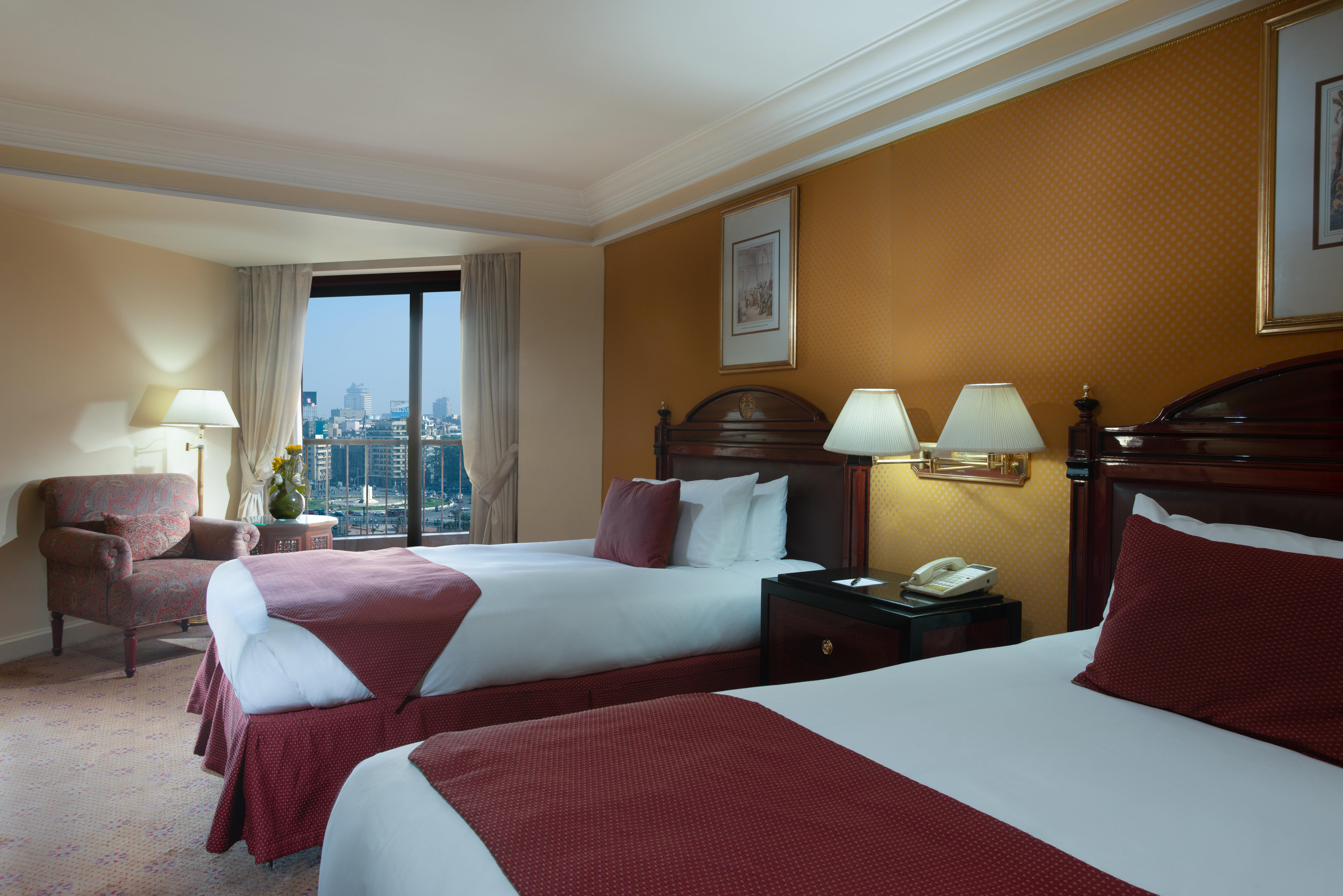 Hotel Intercontinental Cairo Semiramis By Ihg Exterior foto A guest room at the Sheraton San Francisco