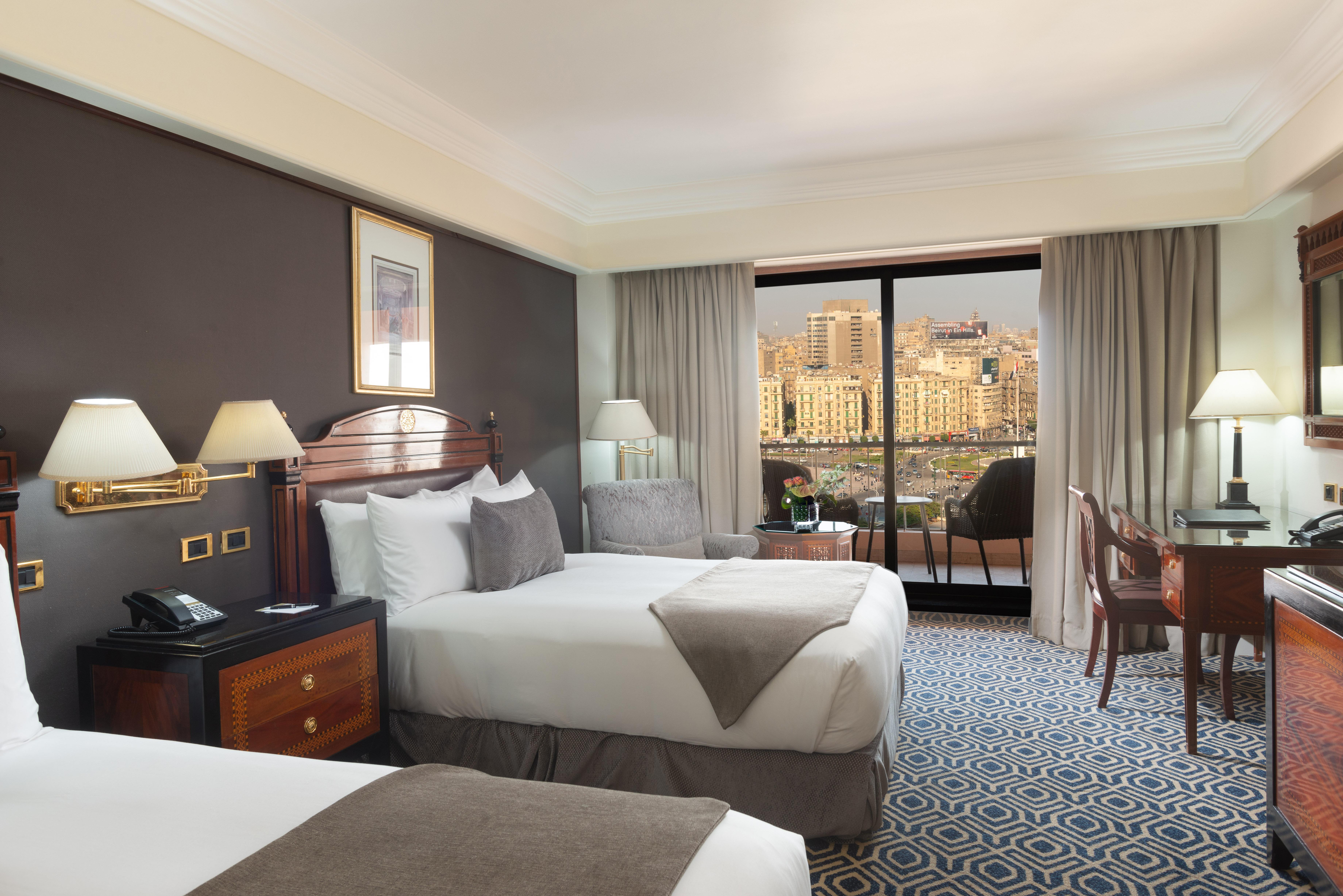 Hotel Intercontinental Cairo Semiramis By Ihg Exterior foto A guest room at the Hilton San Diego Bayfront