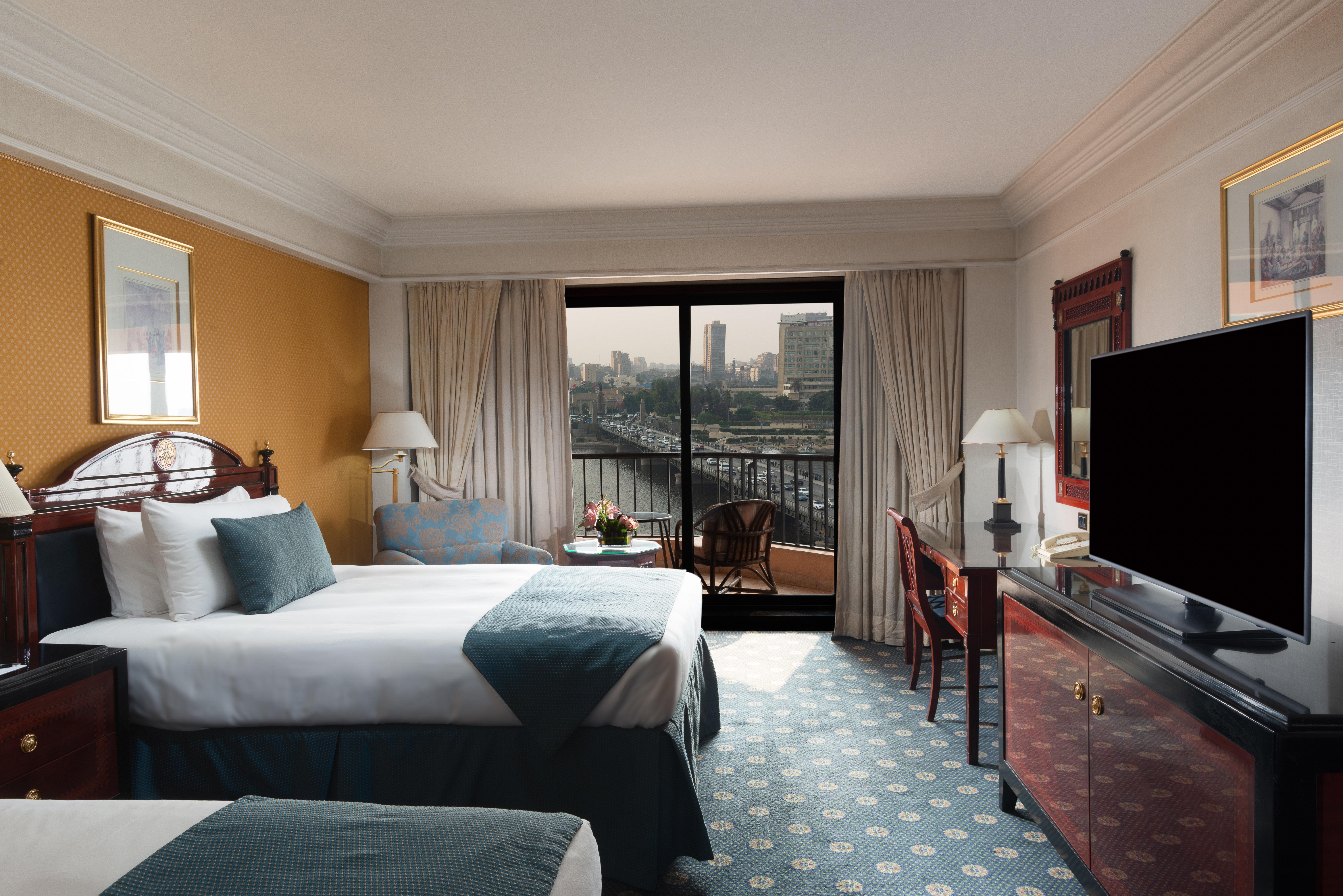 Hotel Intercontinental Cairo Semiramis By Ihg Exterior foto A guest room at the InterContinental San Francisco