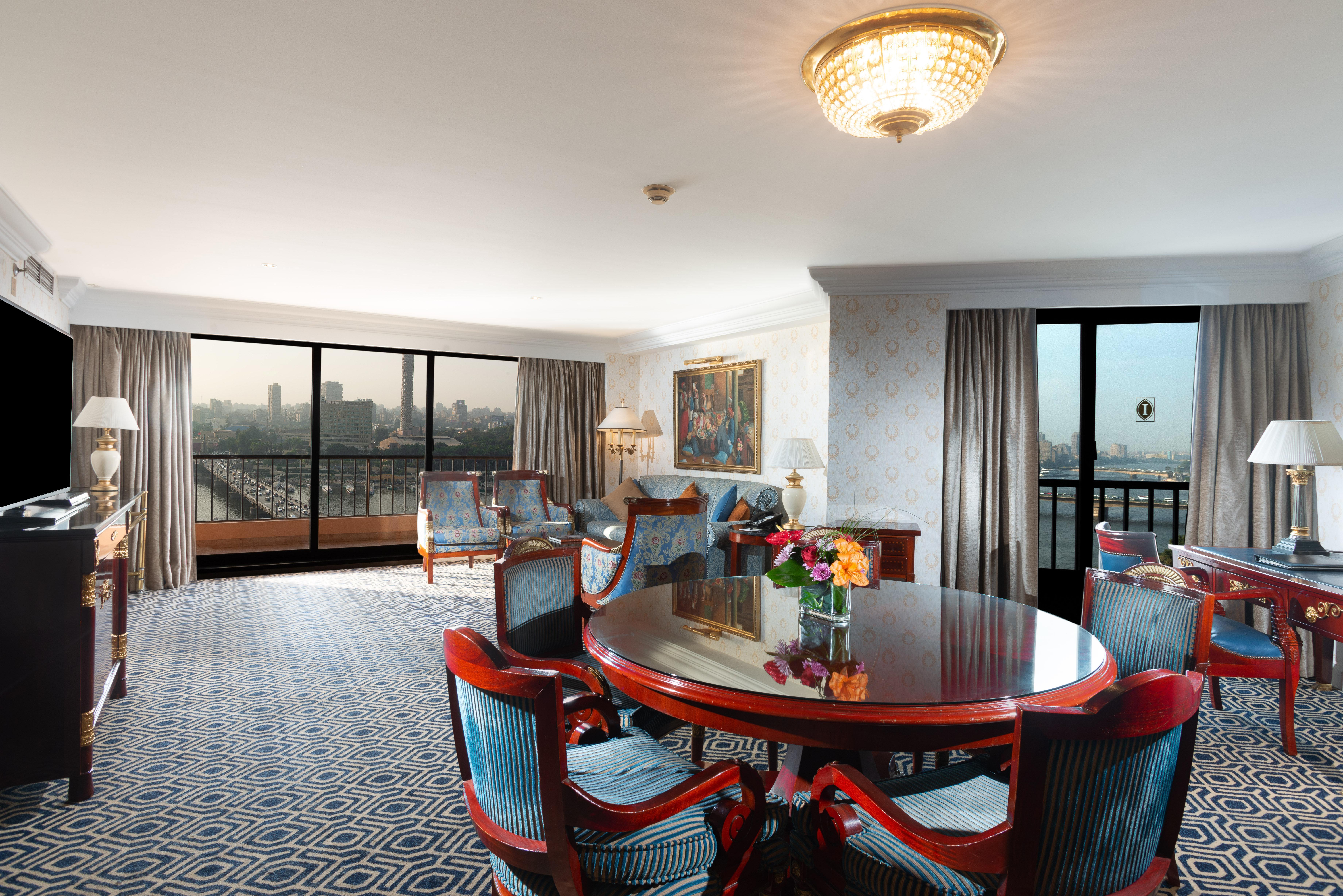 Hotel Intercontinental Cairo Semiramis By Ihg Exterior foto A suite at the Grand Hyatt Hotel, Cairo