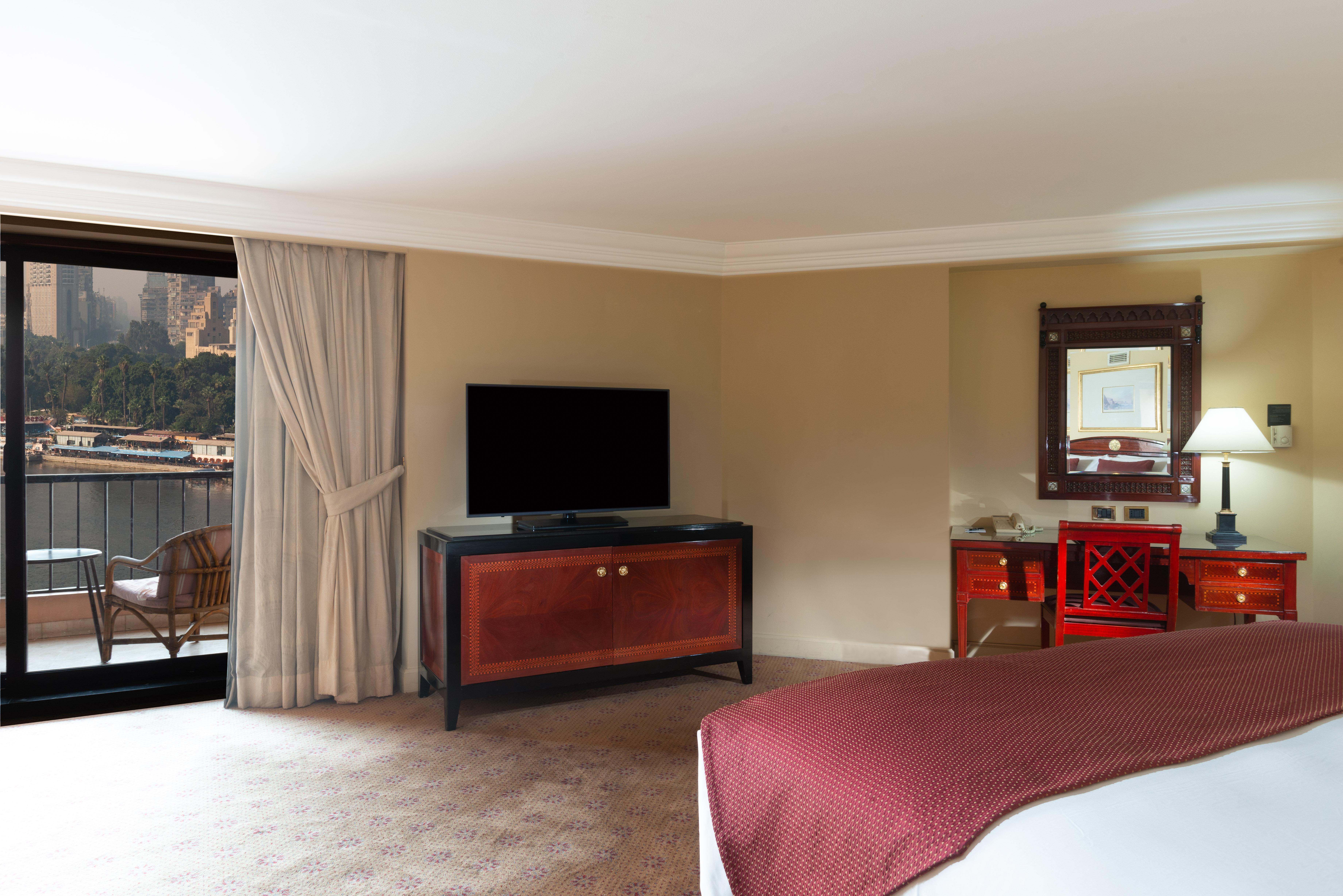 Hotel Intercontinental Cairo Semiramis By Ihg Exterior foto A bedroom at the Four Seasons Hotel