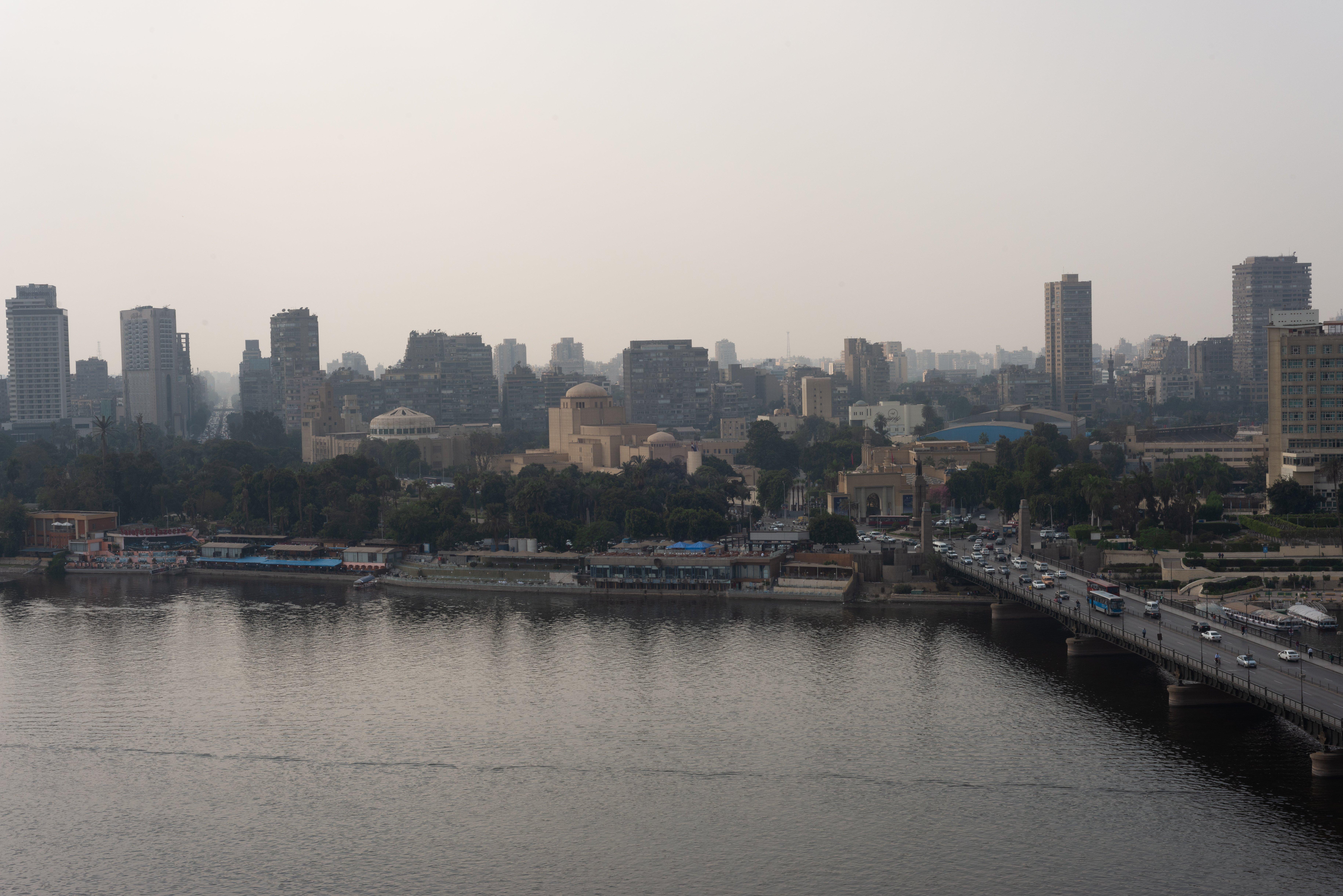 Hotel Intercontinental Cairo Semiramis By Ihg Exterior foto View of the city from the river